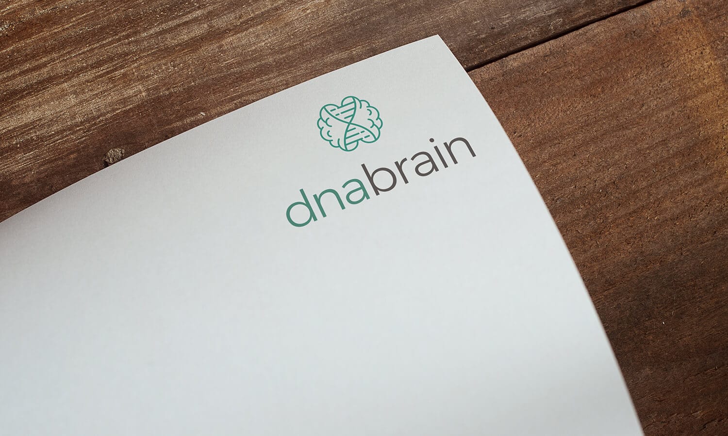 strak modern en zakelijk dna en brein logo ontwerp op papier