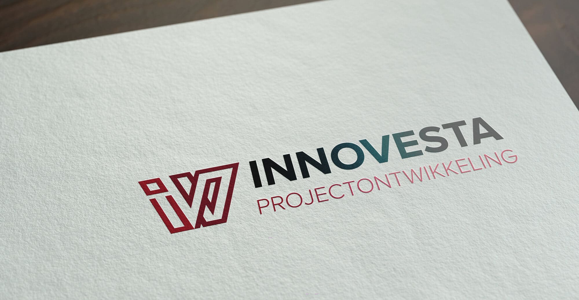 InnoVesta clean modern logo design